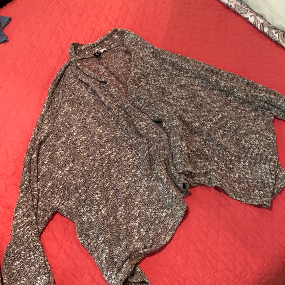 Cropped boxy styled cardigan